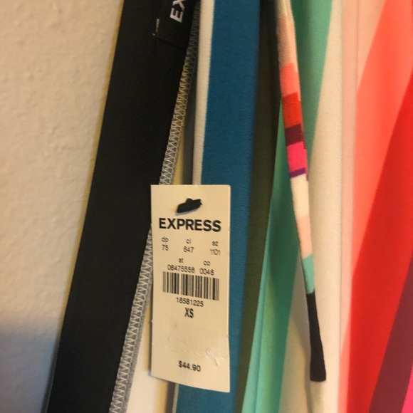 Express top - Picture 3 of 3